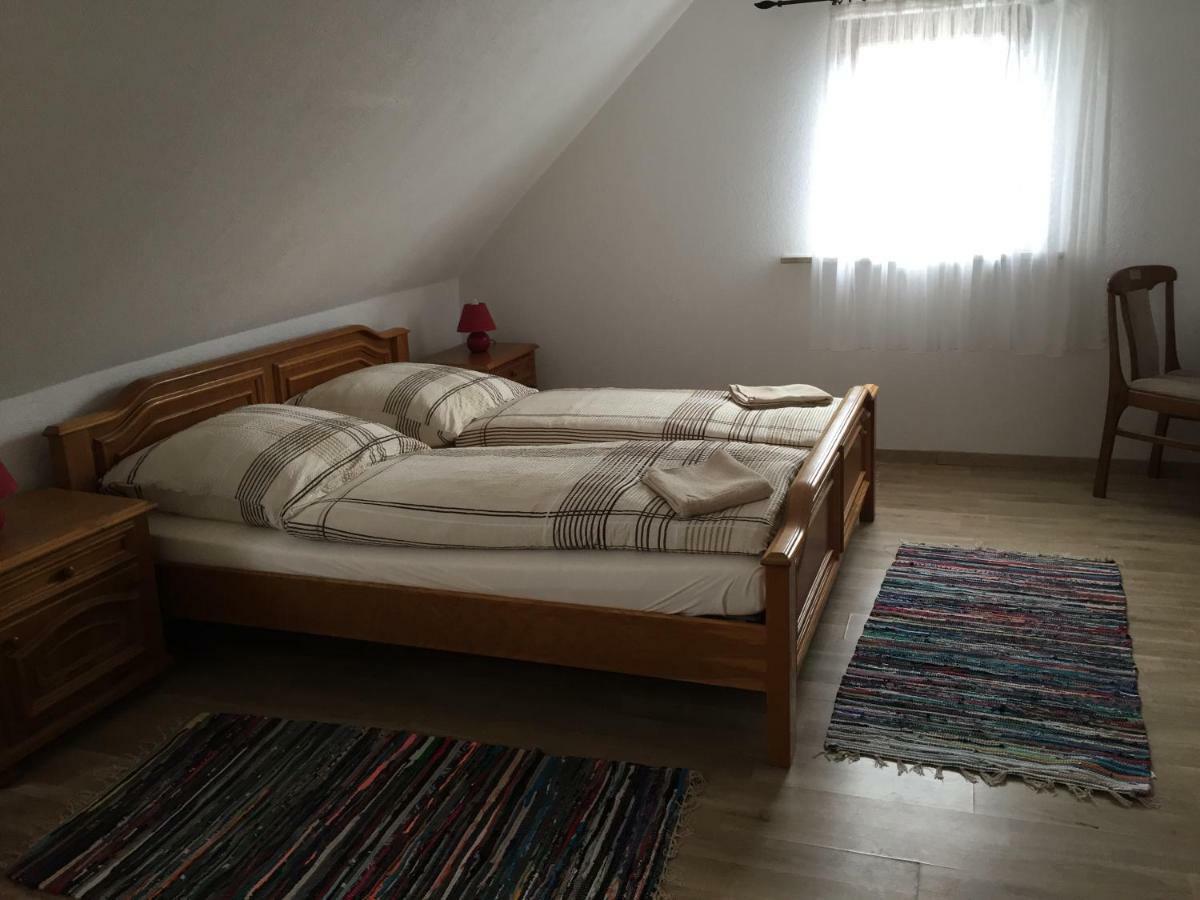 Gasthof Roessle Ochsenwang Bissingen an der Teck エクステリア 写真