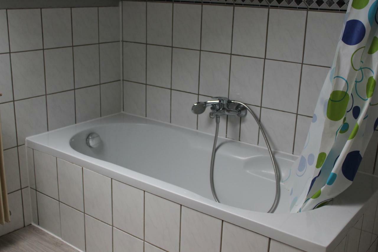 Gasthof Roessle Ochsenwang Bissingen an der Teck エクステリア 写真
